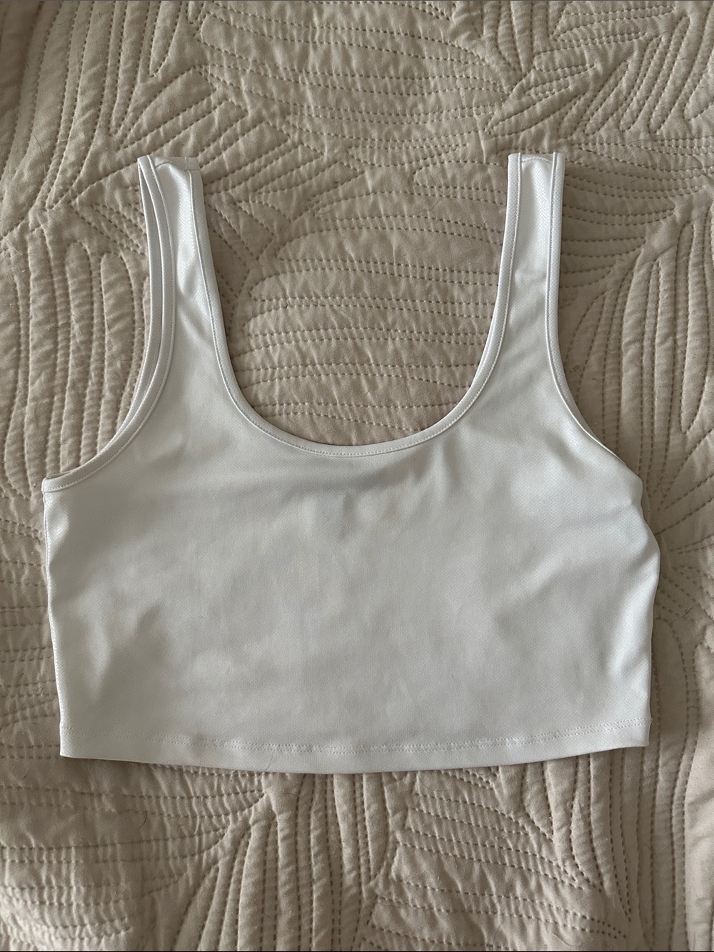 Forever 21 White Scoop Neck Crop Tank